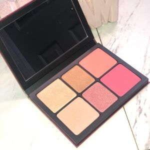 Blush and contour palette